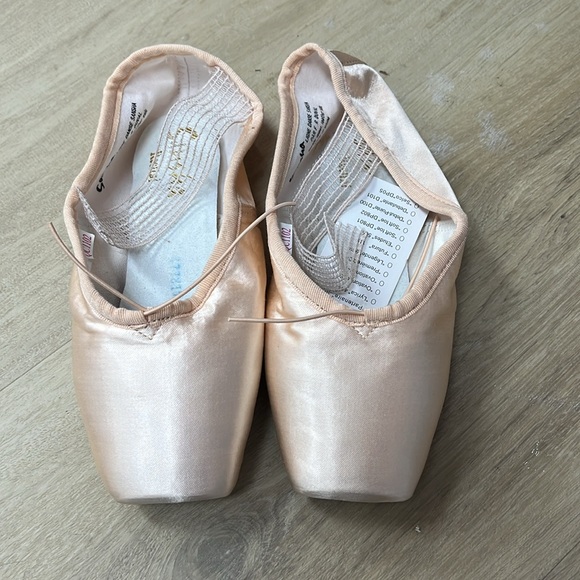 Sansha Recital model 202 - Picture 4 of 5